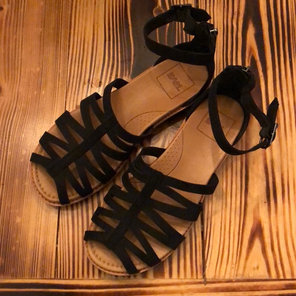 teva women's encanta sandal